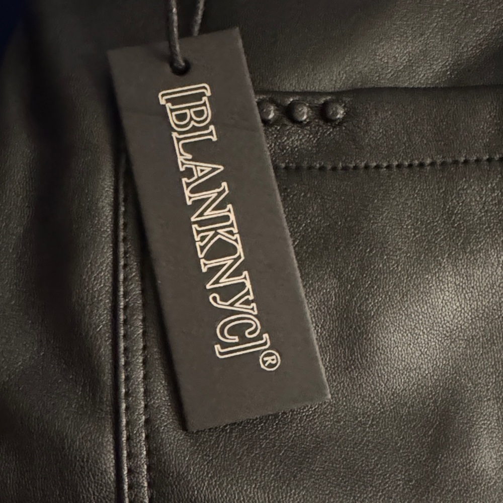[BLANKNYC] High Rise Vegan Leather Straight Leg Need You Tonight Pants SZ 29 NWT - Picture 5 of 8